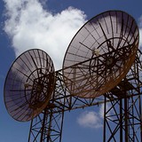 Satelity